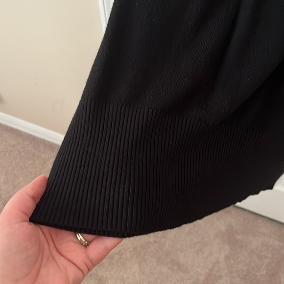 Women's lightweight & soft black tunic sweater - Size L - Picture 4 of 6